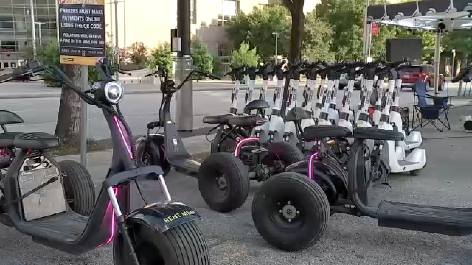 Business owners claim City of Houston's scooter curfew is taking a toll on their bottom line - ABC13 Houston