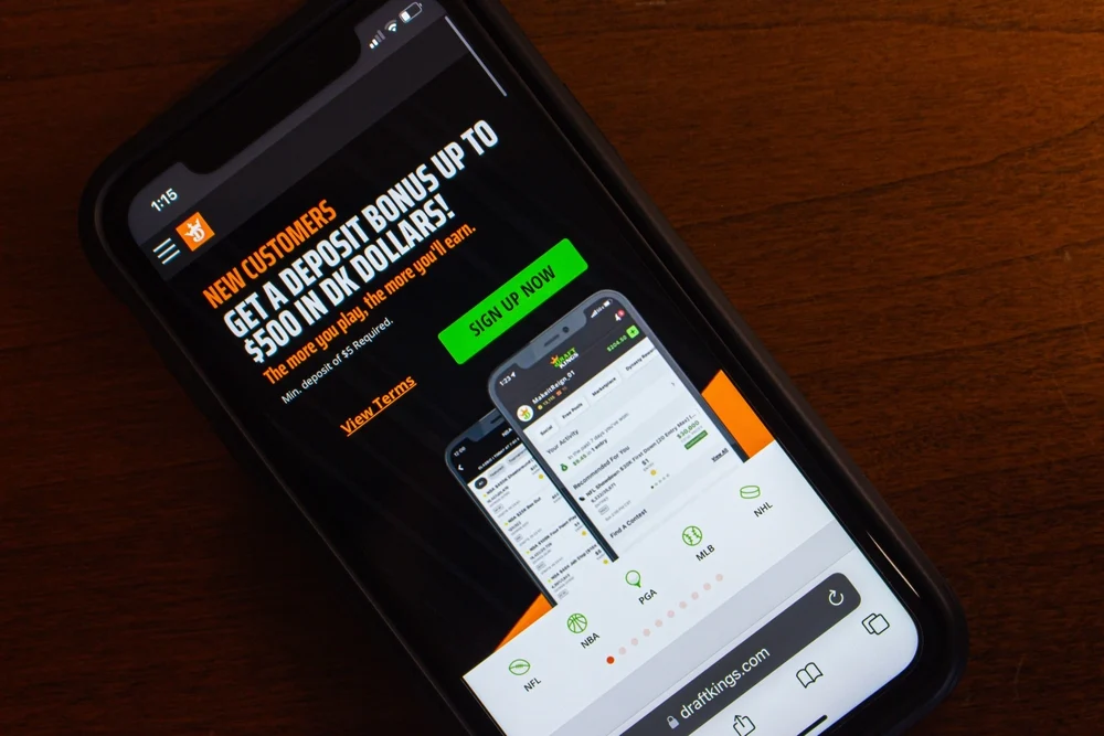 DraftKings accused of using AI to target losing gamblers