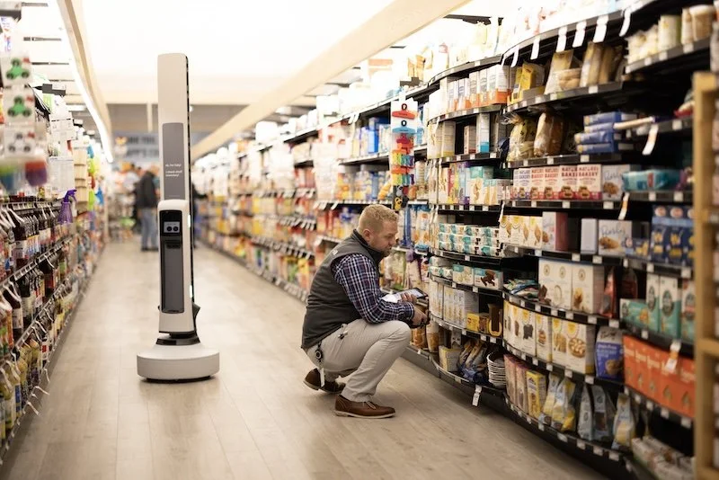 Retail technology week roundup cites loyalty and operational analytics issues