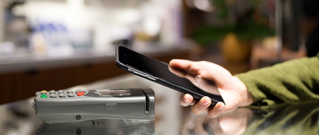 UK banks complete first live customer transactions using tokenised sterling deposits